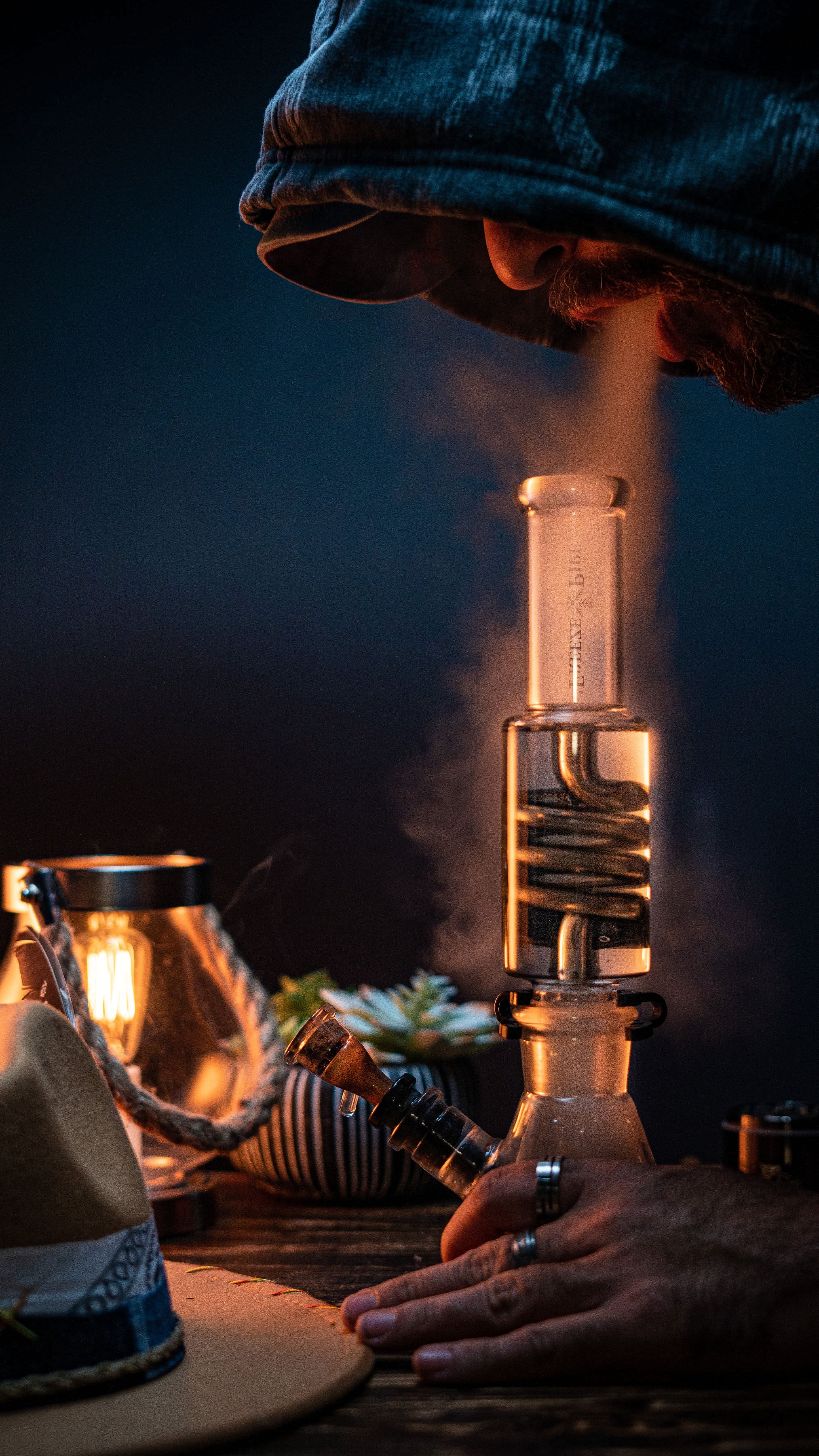 BEAKER BONG